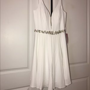 Promgirl white Homecoming/Prom dress👑